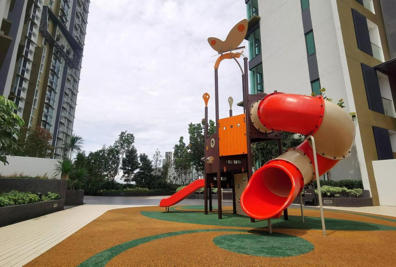 The Elysia Suites Nusajaya  Exteriör bild