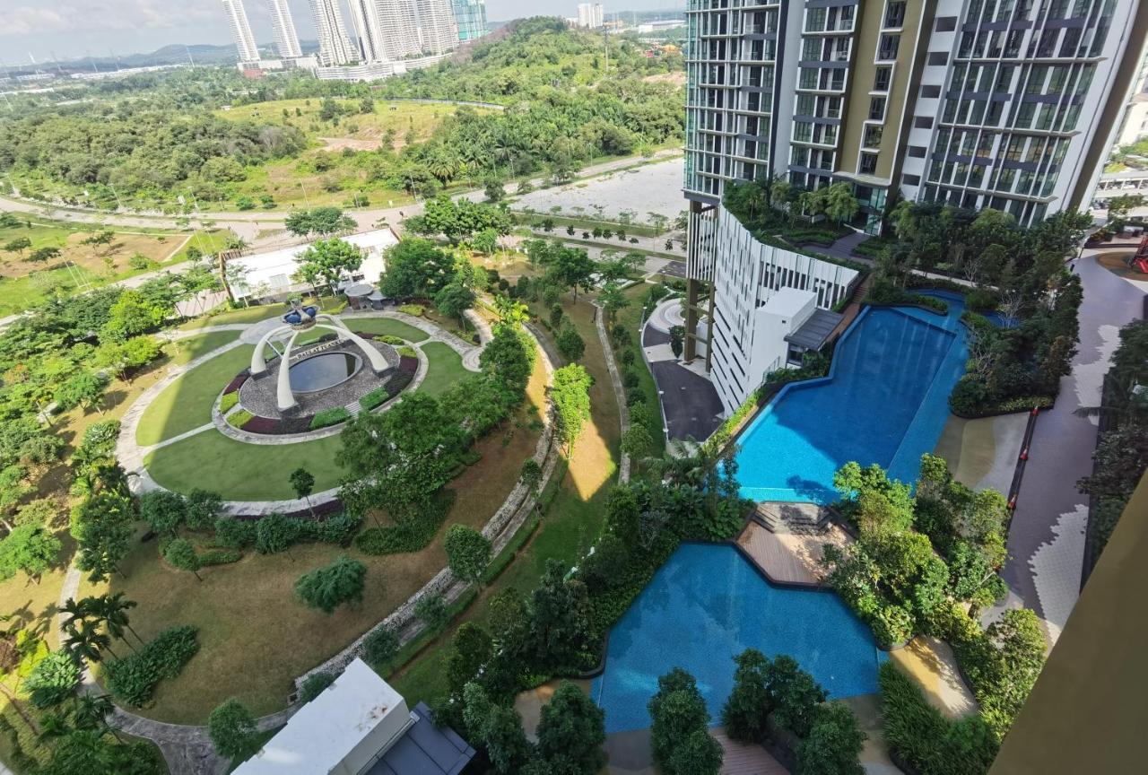 The Elysia Suites Nusajaya  Exteriör bild