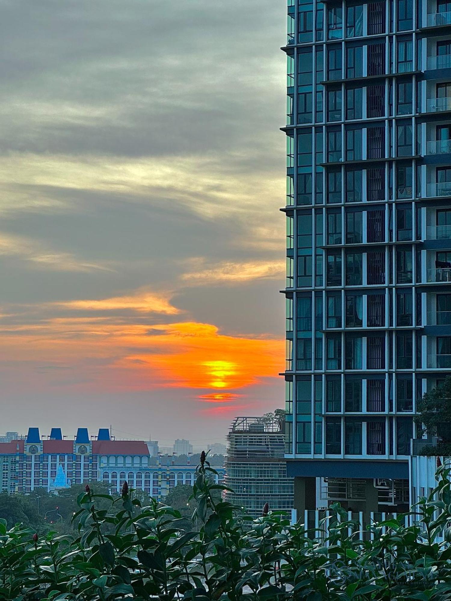 The Elysia Suites Nusajaya  Exteriör bild
